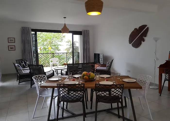 Bougainvillas Seychelles