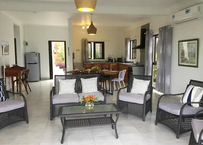 Bougainvillas Seychelles Apartmán *
